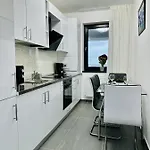 Lägenhet Rentforcomfort Sky Garden Studio Bukarest