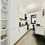 Rentforcomfort Sky Garden Studio Lägenhet