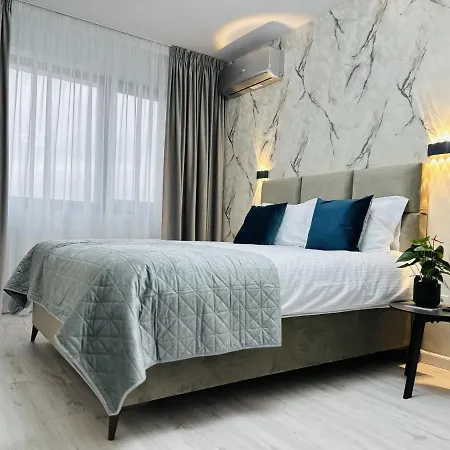 Rentforcomfort Sky Garden Studio Apartamento Bucareste