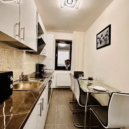 Apartment Rentforcomfort Sky Garden Studio *