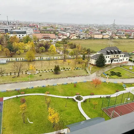 Апартаменти Rentforcomfort Sky Garden Studio