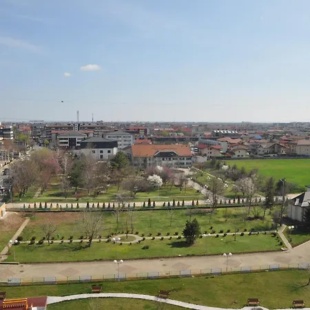 Апартаменти Rentforcomfort Sky Garden Studio Бухарест
