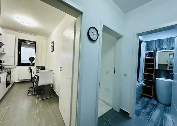 Rentforcomfort Sky Garden Studio *