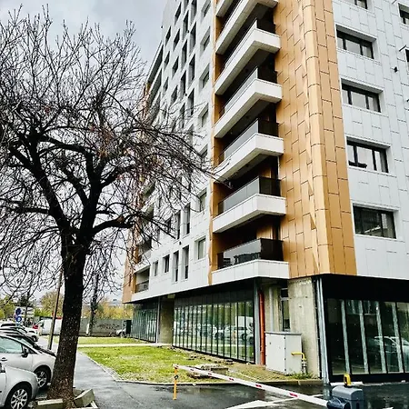 Apartment Rentforcomfort Sky Garden Studio